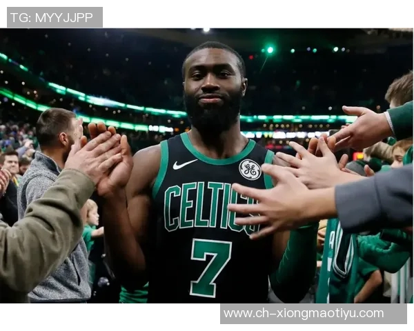 快船与绿军首发对决小卡携连胜阵容迎战杰伦布朗与祖巴茨复出替补阵容